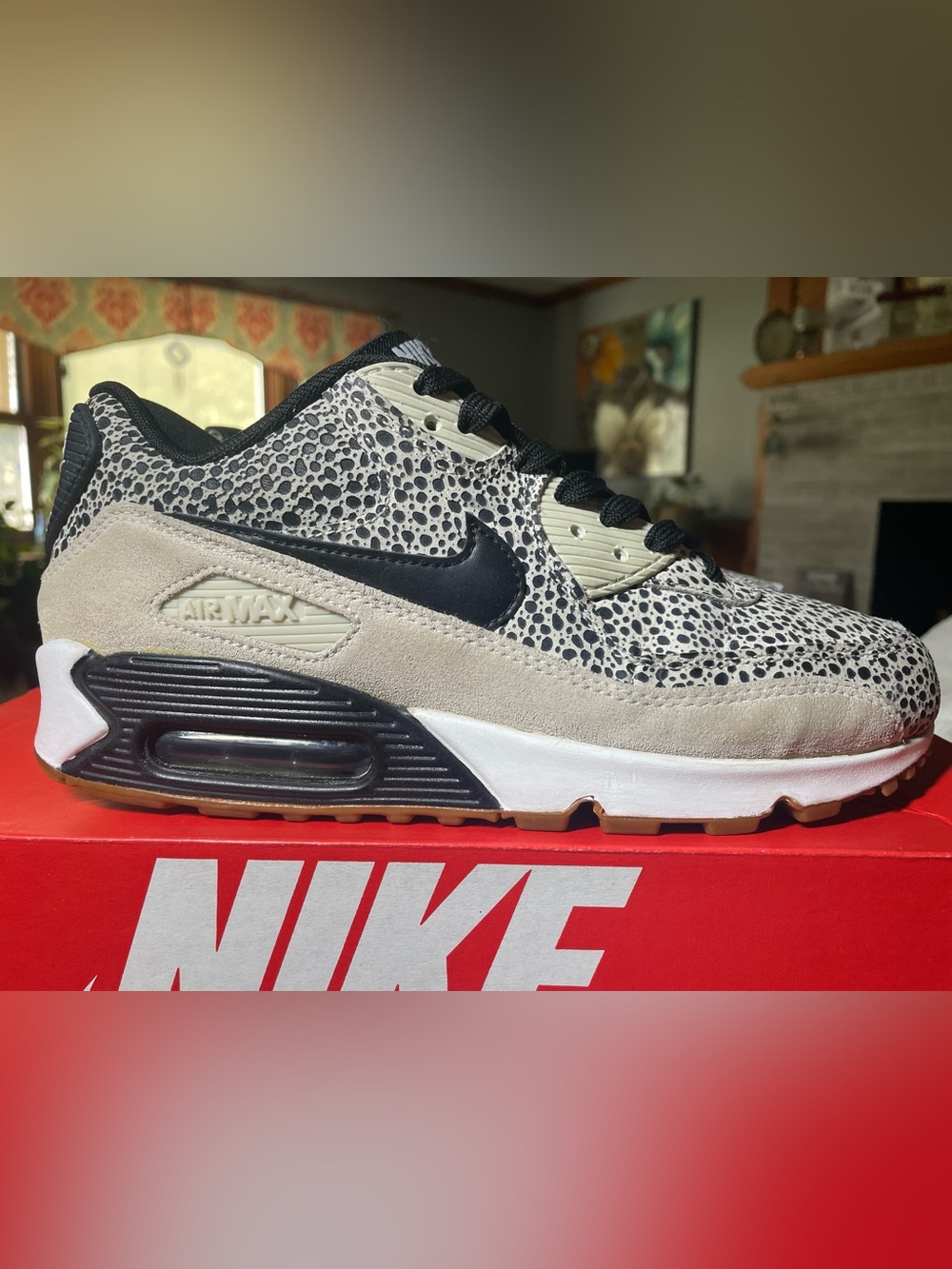RARE Nike Air Max 90
Safari 7Y-8.5W